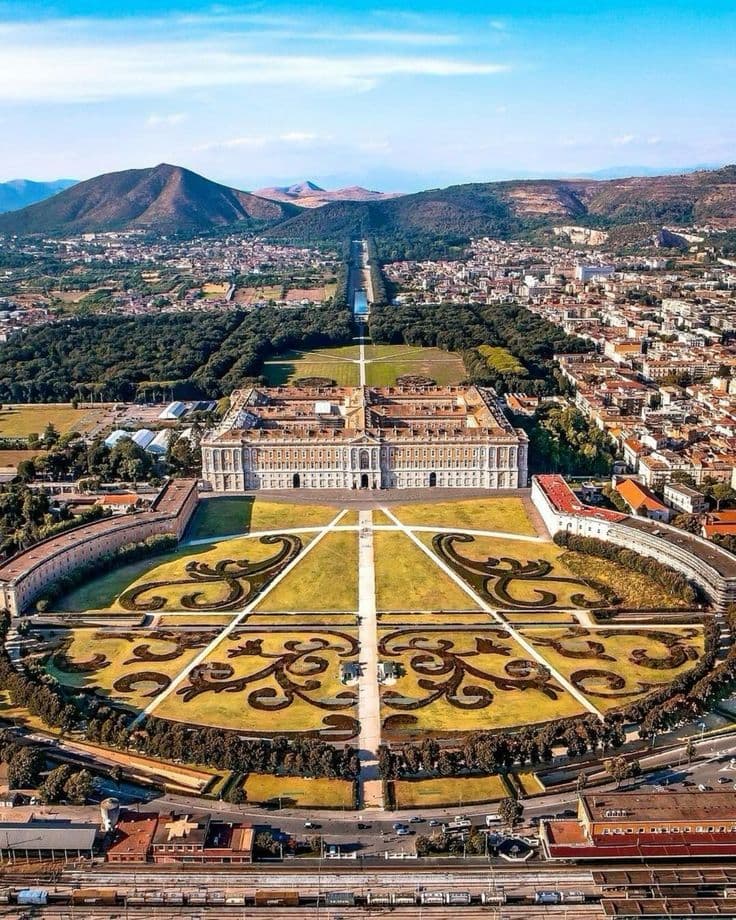 Reggia di Caserta: guida alla visita in giornata da Napoli